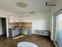 Pronájem bytu 1+kk, Žatec, Lounská, 30 m2