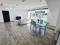 Prodej bytu 4+kk, Pelhřimov, Dolnokubínská, 119 m2