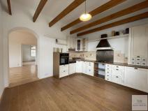 Prodej bytu 4+1, Karlovy Vary, Krále Jiřího, 134 m2