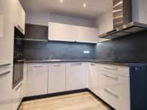 Pronájem bytu 2+kk, Pardubice - Zelené Předměstí, Pod Vinicí, 64 m2