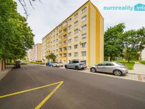 Prodej bytu 4+1, Ostrov, Májová, 67 m2