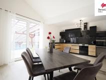 Prodej rodinného domu, Vystrkov, 186 m2