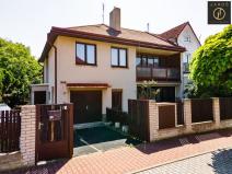 Prodej rodinného domu, Praha - Dolní Měcholupy, Na Slavíkově, 200 m2
