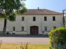 Prodej vícegeneračního domu, Jeneč, Karlovarská, 600 m2