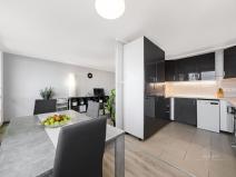 Prodej bytu 3+kk, Praha - Kobylisy, Třeboradická, 68 m2