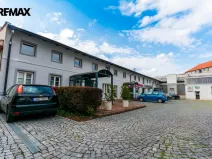 Pronájem kanceláře, Hradec Králové, třída Karla IV., 206 m2