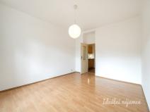 Pronájem bytu 1+kk, Praha - Košíře, Plzeňská, 35 m2
