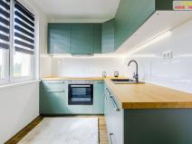 Prodej bytu 3+1, Karlovy Vary - Stará Role, Okružní, 65 m2