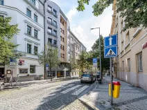 Pronájem garážového stání, Praha - Vinohrady, Záhřebská, 12 m2