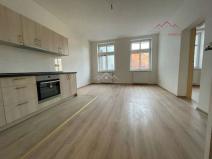 Pronájem bytu 1+1, Chomutov, Ruská, 40 m2