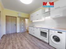 Prodej bytu 2+kk, Karlovy Vary - Bohatice, U Trati, 35 m2