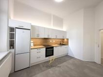 Pronájem bytu 3+1, Olomouc, nám. Národních hrdinů, 107 m2