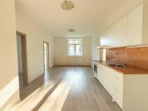 Prodej bytu 5+kk, Milovice, Slepá, 86 m2