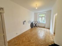 Pronájem bytu 2+kk, Praha, Bulharská, 43 m2