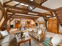 Prodej atypického bytu, Praha, Malostranské náměstí, 270 m2