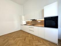 Pronájem bytu 3+1, Praha, Revoluční, 125 m2