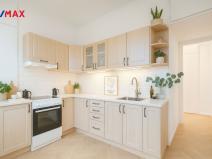 Prodej bytu 2+1, Praha - Suchdol, Kamýcká, 48 m2