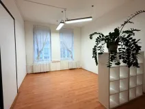 Pronájem kanceláře, Karlovy Vary, Krymská, 24 m2