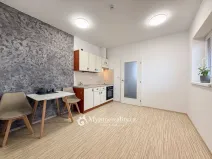 Prodej bytu 2+kk, Znojmo, Růžičkova, 38 m2