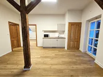 Pronájem kanceláře, Praha, Vinopalnická, 104 m2