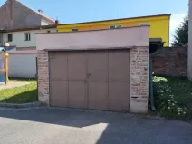 Pronájem garáže, Hradec Králové, Denisovo náměstí, 20 m2
