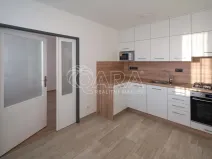Pronájem bytu 3+1, Praha - Prosek, Jablonecká, 68 m2