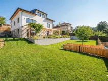 Prodej vícegeneračního domu, Chocerady, 245 m2