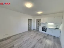 Pronájem bytu 2+kk, Milovice, Slepá, 51 m2