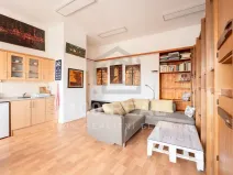 Pronájem bytu 2+kk, Hradec Králové, Veverkova, 53 m2