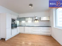 Prodej bytu 3+kk, Praha, Symfonická, 89 m2