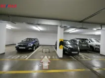 Pronájem garážového stání, Praha - Dejvice, Lindleyova, 16 m2