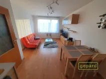 Pronájem bytu 2+kk, Praha, Ve slatinách, 42 m2