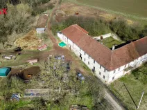 Prodej zemědělské usedlosti, Hluboké Dvory, 300 m2