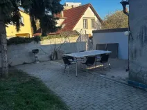 Pronájem garáže, Praha - Žižkov, Na Jarově, 22 m2