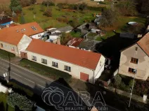 Prodej rodinného domu, Milovice - Benátecká Vrutice, 300 m2