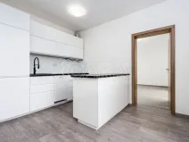Prodej bytu 2+kk, Praha - Hlubočepy, Ke Smíchovu, 47 m2