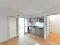 Pronájem bytu 3+kk, Praha - Karlín, Molákova, 42 m2
