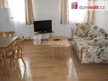 Pronájem bytu 1+1, Praha - Kobylisy, Zenklova, 40 m2