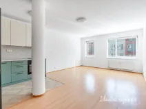 Pronájem bytu 1+kk, Praha - Prosek, Trmická, 36 m2