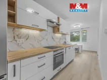 Pronájem bytu 2+1, Chvaletice, U Kulturního domu, 60 m2