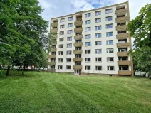 Pronájem bytu 2+1, Karlovy Vary, Charkovská, 51 m2