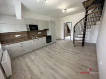 Pronájem bytu 2+1, Hradec Králové - Pražské Předměstí, Dobrovského, 56 m2