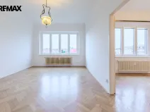 Prodej bytu 2+1, Praha - Bubeneč, náměstí Interbrigády, 95 m2