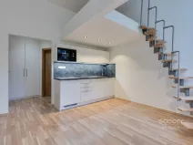 Pronájem bytu 1+kk, Praha - Smíchov, Radlická, 21 m2