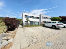 Pronájem bytu 3+kk, Králův Dvůr, Tři Vršky, 67 m2
