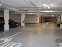 Pronájem garážového stání, Praha - Košíře, Plzeňská, 20 m2