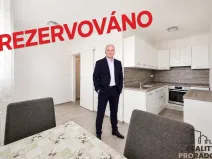 Prodej bytu 2+1, Pardubice - Zelené Předměstí, Palackého třída, 69 m2