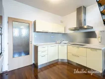 Pronájem bytu 2+kk, Praha - Kbely, Pod Nouzovem, 57 m2