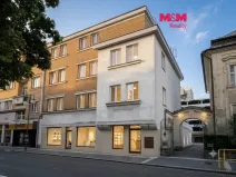 Pronájem obchodního prostoru, Pardubice - Zelené Předměstí, Smetanovo náměstí, 130 m2