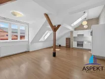 Pronájem bytu 2+kk, Praha - Holešovice, Poupětova, 64 m2